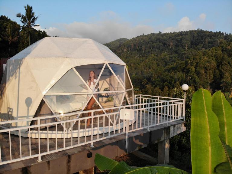 Moondock Luxury Camp - B&B Munduk