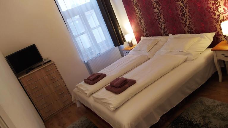 Aranyvár Apartment - B&B Eger