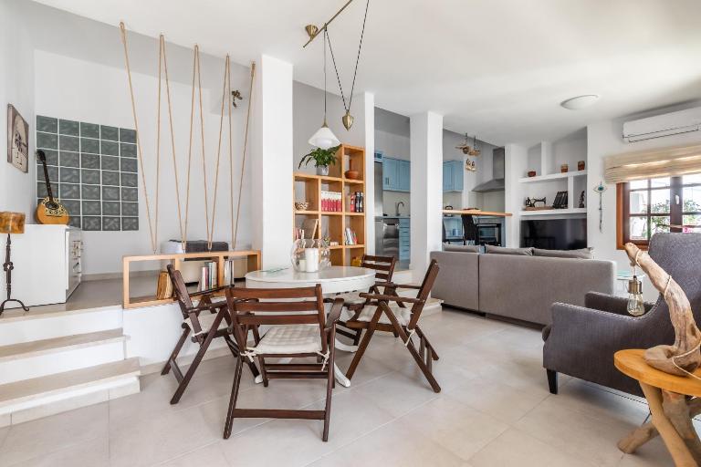 Sokaki Home - Central Skopelos Town Hideaway - B&B Skópelos