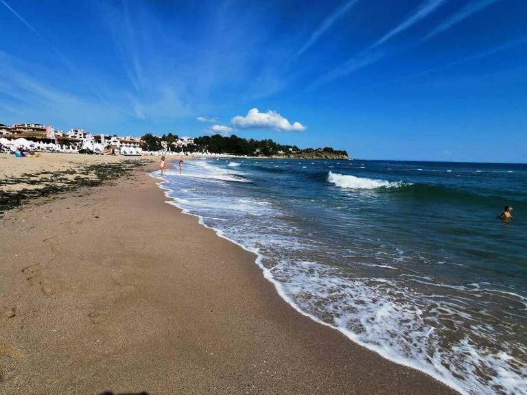 Lozenes Oasis Resort & Spa Sea View Cozy Apartment - B&B Lozenets