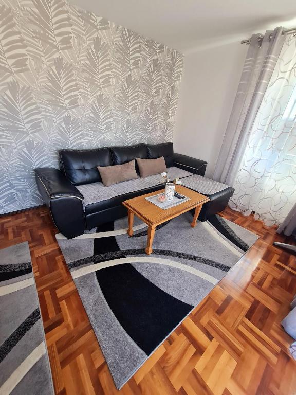 Lux Apartman Ristić 1 - B&B Soko Banja