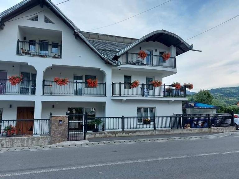 Casa MYM - Ferienwohnung Moisei