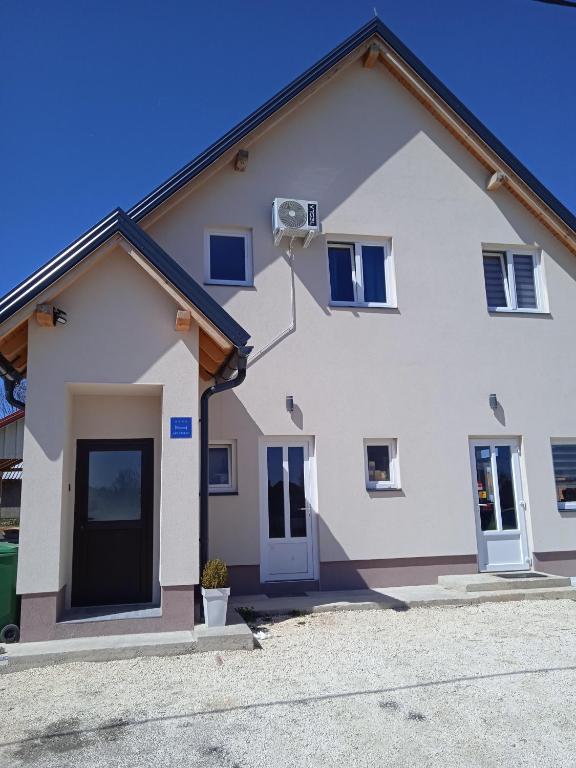 Apartmani Like - B&B Gospić