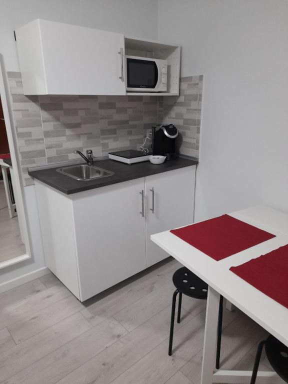 Your Independent Room with parking - B&B Lecco