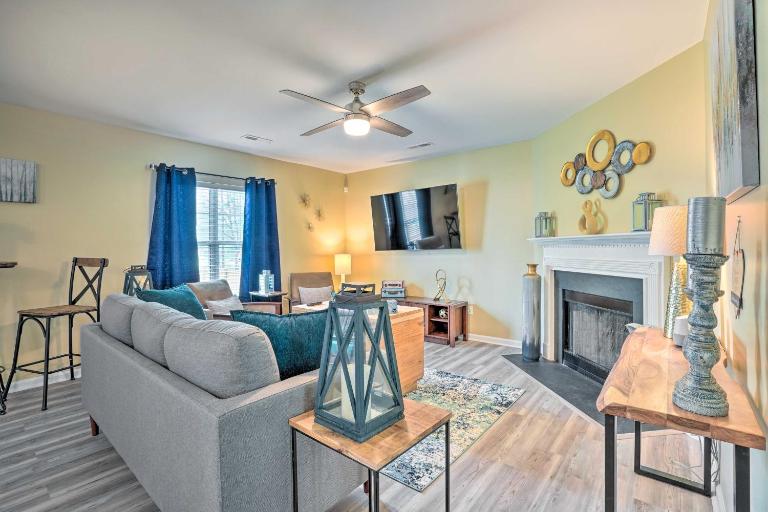 20 Mi to Charleston: Group Getaway in Summerville! - B&B Summerville