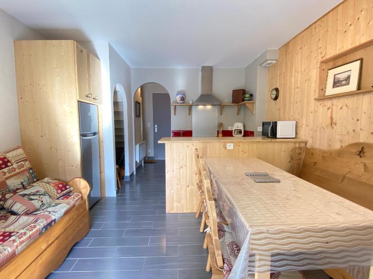 Joli chalet 60m2 proche du centre. parking. balcon - B&B Cauterets