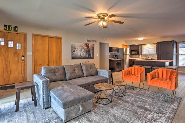 Sleek Deadwood Getaway < 1 Mi to Downtown! - Ferienwohnung Deadwood