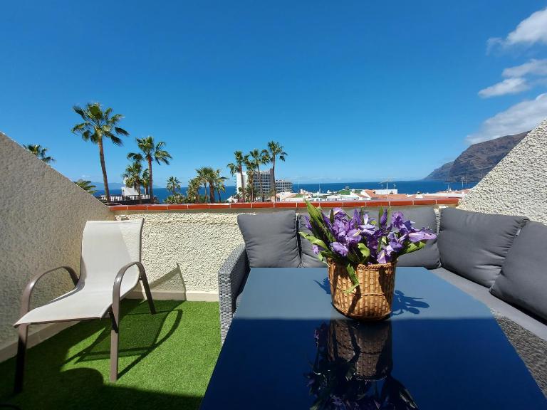 2bedroom LosGigantes Amazing View Free Parking Fibre - B&B Los Gigantes