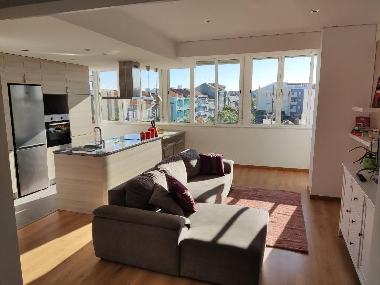 M&H Loft - Apartamento T2 em Setúbal - B&B Setúbal