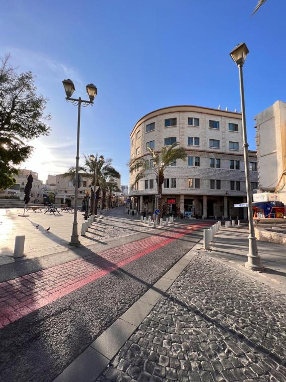 Paris Square Apartments Downtown - B&B Haifa