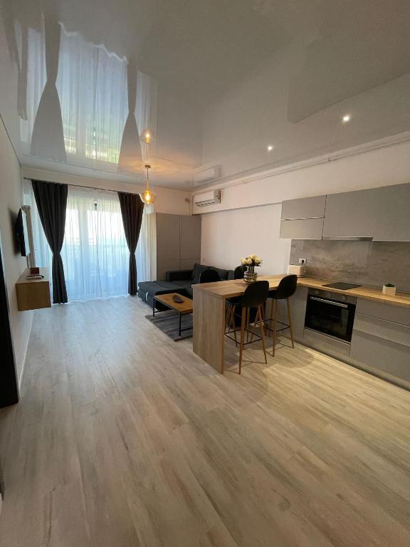 Mirage Sea Breeze Apartment - B&B Mamaia