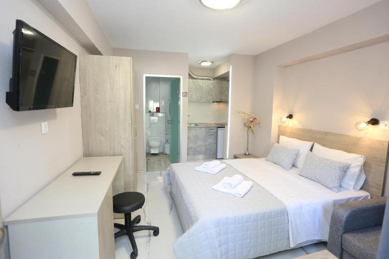 Summer Studio - Premium Apartment - B&B Pefkochóri