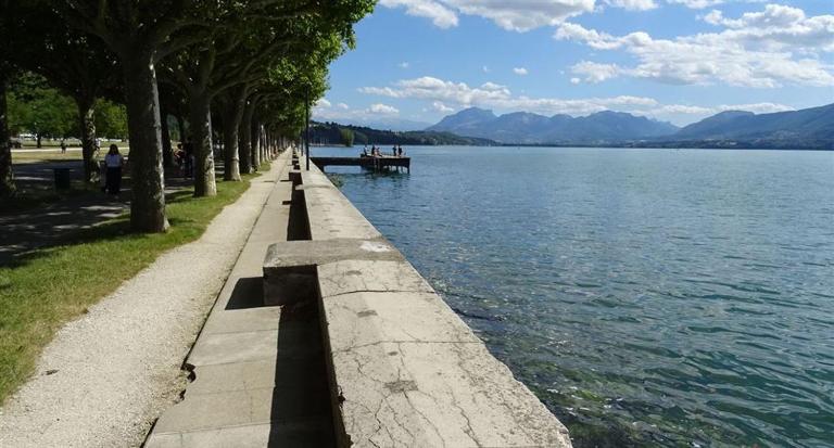 Appartement 35 m² bord de lac Aix les Bains (73) - B&B Aix-les-Bains