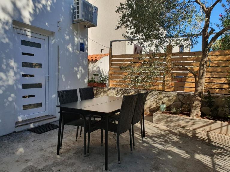 Apartman Marino - B&B Murter