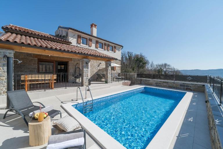 Villa Poji - Bed and Breakfast Buzet