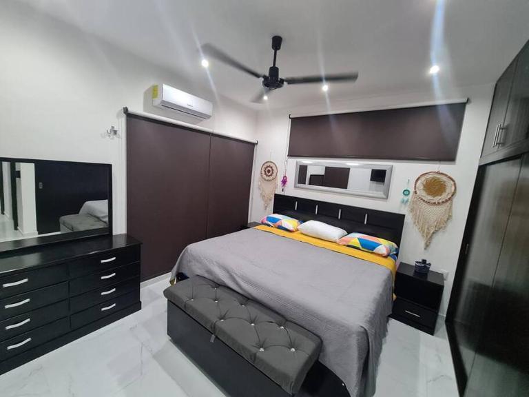 CASA PALOMA 2 EN SEGUNDA PLANTA CERCA DE AEROPUERTO Y CENTRO COMERCIAL - Chambres d'hôtes Chetumal