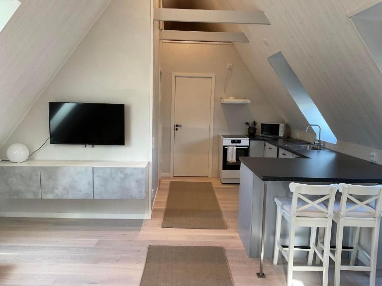 Högklint by the Sea Apartment - B&B Visby