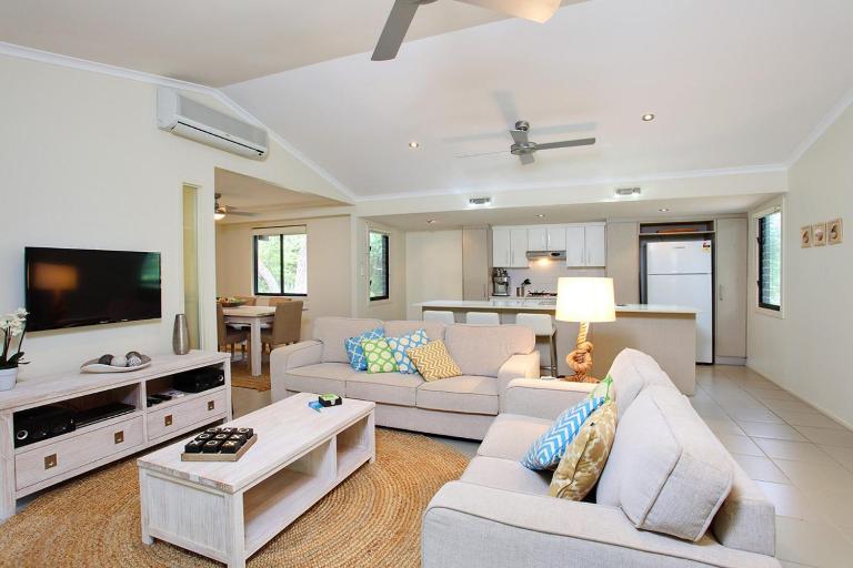 6 Orania Court Rainbow Shores - Bed and Breakfast Rainbow Beach