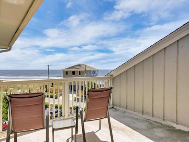 Pelican Perch - 3rd floor views of the ocean and marsh - perfect for wildlife viewing, condo - Ferienwohnung Carolina Beach