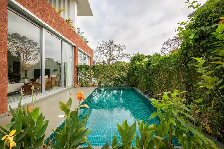 La Sierra by The Blue Kite - 2 & 3BHK Villas near Anjuna & Vagator Beach with Private Pool, Terrace, Garden, Kitchen & Security - B&B Mapusa