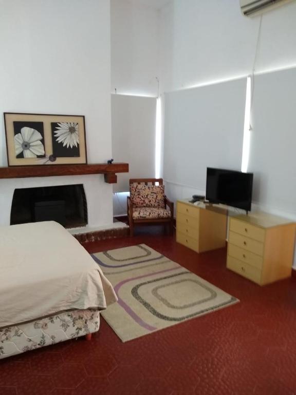 Casita Misol con piscina exclusiva y 100 mts del rio - B&B Villa Carlos Paz