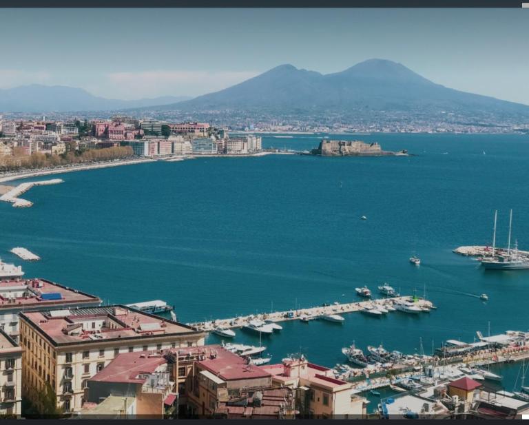 Bernini 20 - B&B Napoli