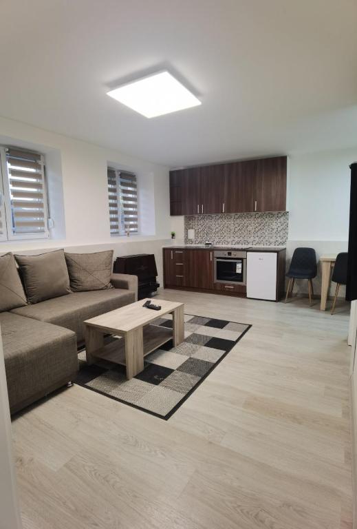 KRAGUJ apartman 2 - Chambres d'hôtes Kragujevac