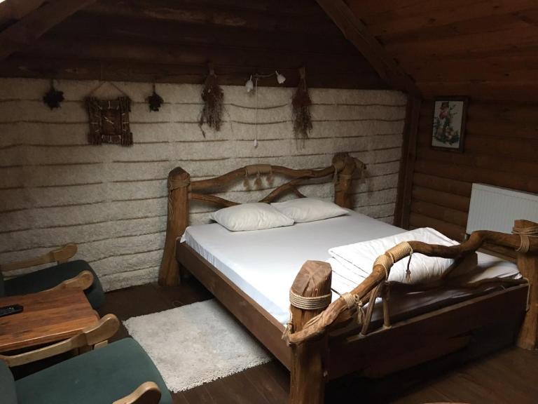 "Волчья хижина" - B&B Khmelnytskyi
