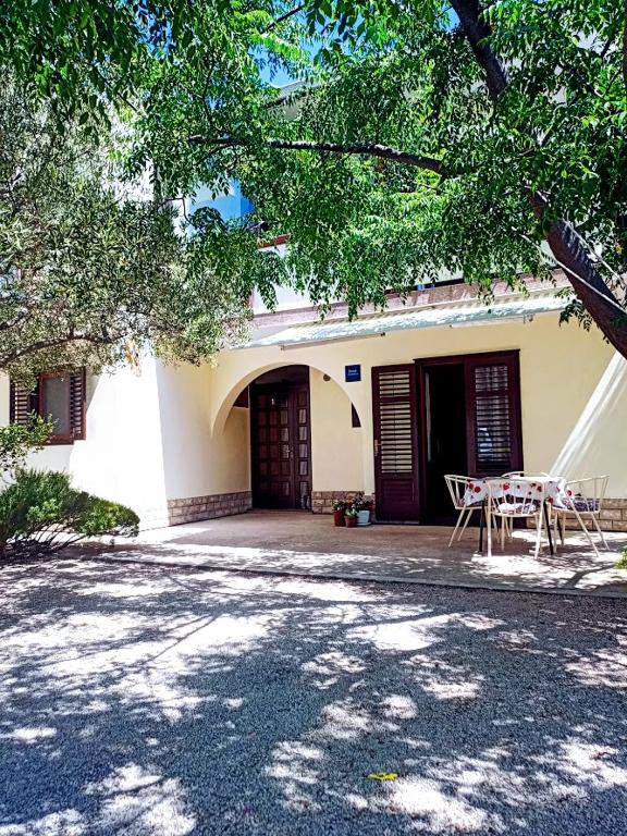 Apartmani Henjak - Ferienwohnung Jezera