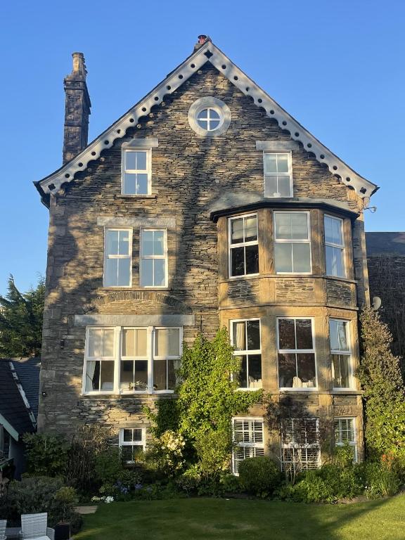 Wheatlands Lodge-Windermere - Award Winning - Adult Only - Free Car Park - Chambres d'hôtes Windermere