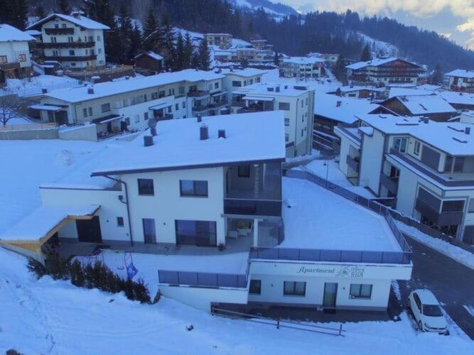Top holiday flat in Fügen near the ski area - B&B Fügen