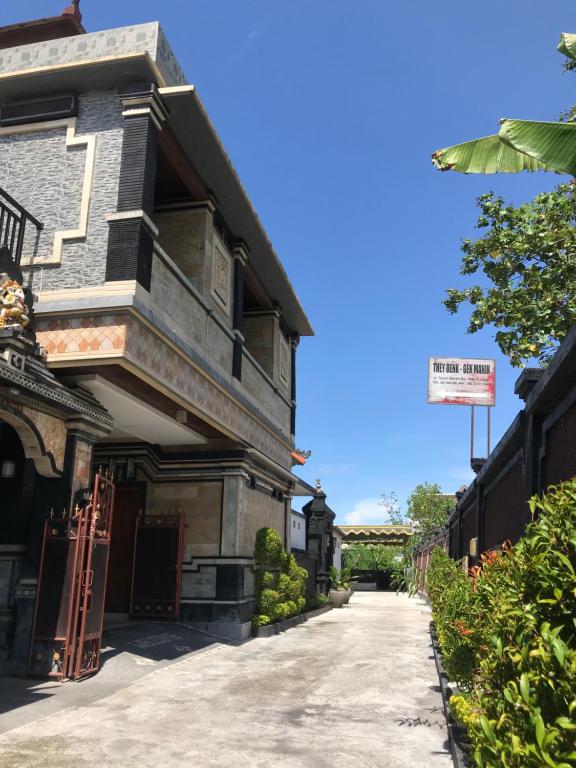 THEY OENK - GEK MANIK HOMESTAY - B&B Canggu