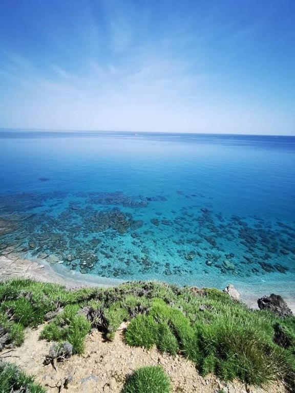 Giannis Stella apartment - B&B Mourteri