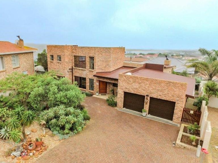 The Owl House - B&B Stilbaai