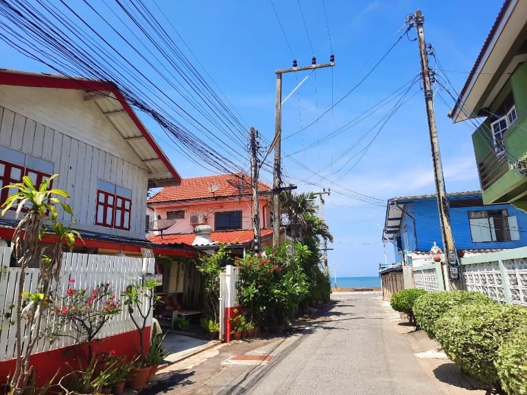 ThaiMex Cafe & Homestay Backpackers- Adults Only - Bed and Breakfast Prachuap Khiri Khan