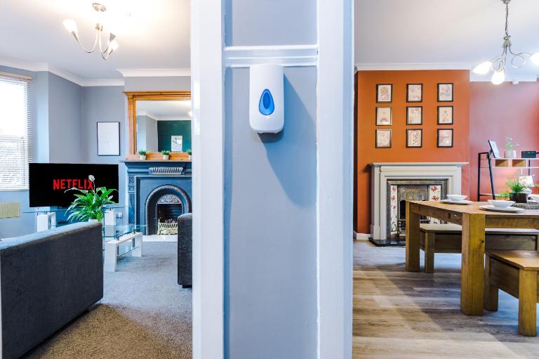Spacious Modern Chester Home - Great Location - B&B Chester