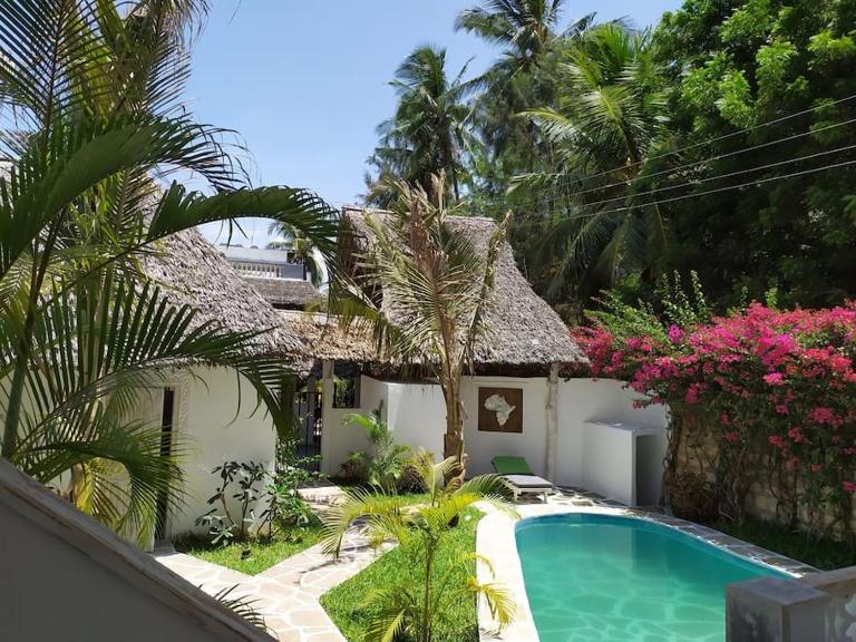 Garoda House Turtle Bay [ Jacuzzi ☆☆☆☆☆ ] Kilifi - B&B Watamu