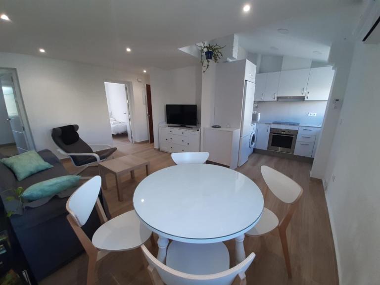 PLAZA ANDALUCIA APARTMENT -A 10min caminando del Puente Romano - B&B Córdoba