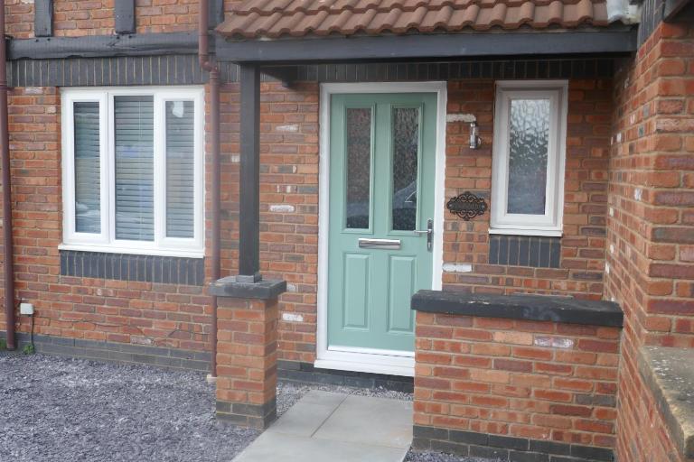 Tranquil 3 bedroom town house with Sky Sports - Ferienwohnung Thornton