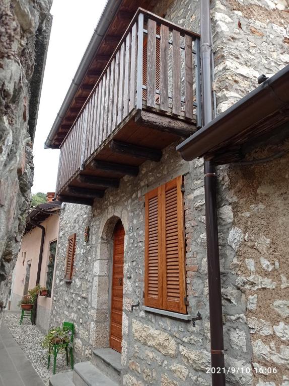 Casa vacanze Casa di Corte - B&B Adrara San Rocco