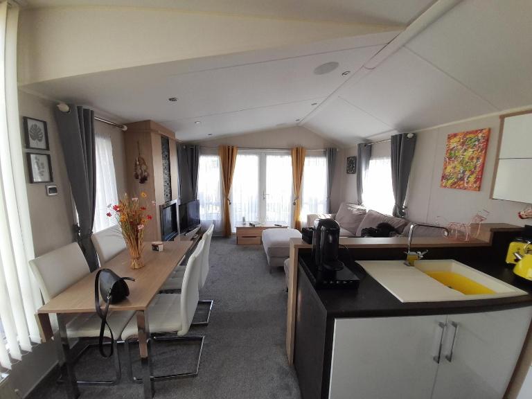 The Meadows New Beach Holiday Park - B&B Kent