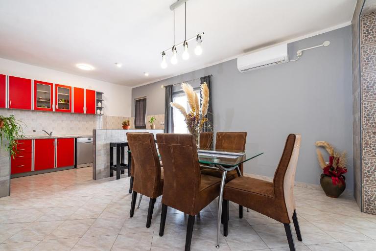 Apartment Thalia - B&B Zara