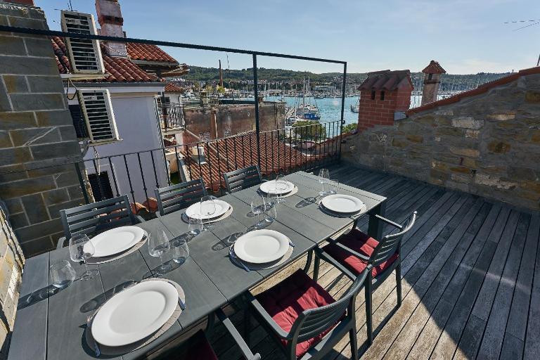 Sea View Terrace Apartment - Ferienwohnung Izola
