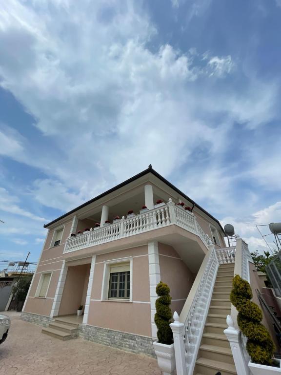 Rent rooms Loren - Chambres d'hôtes Vlora