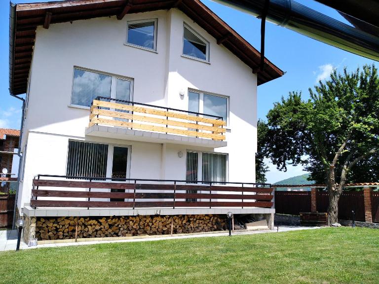 Къща за гости Релакс-Рaдуил - Chambres d'hôtes Raduil
