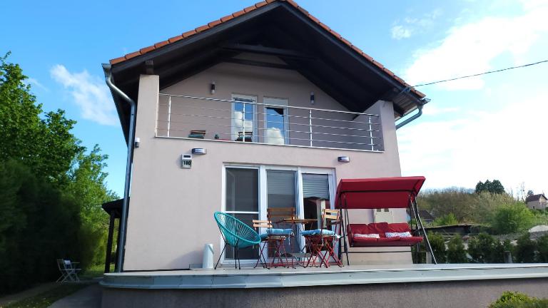 Ivančica - Bed and Breakfast Aljmaš