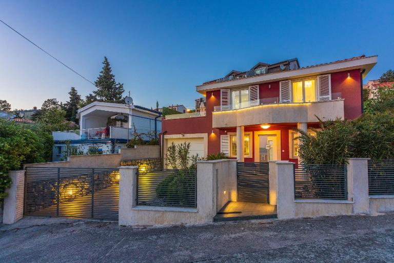 Villa M - B&B Dramalj