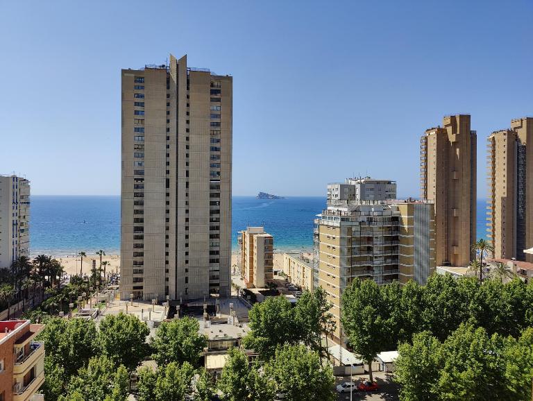 GERONA sea view apartments - B&B Benidorm