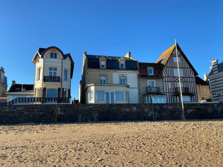 Aux Bains des Mots - Chambres d'hôtes Saint-Aubin-sur-Mer