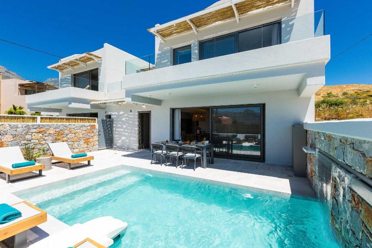 Villa Smili-Naiades/3 bedrooms, luxury, beachfront - B&B Plakiás